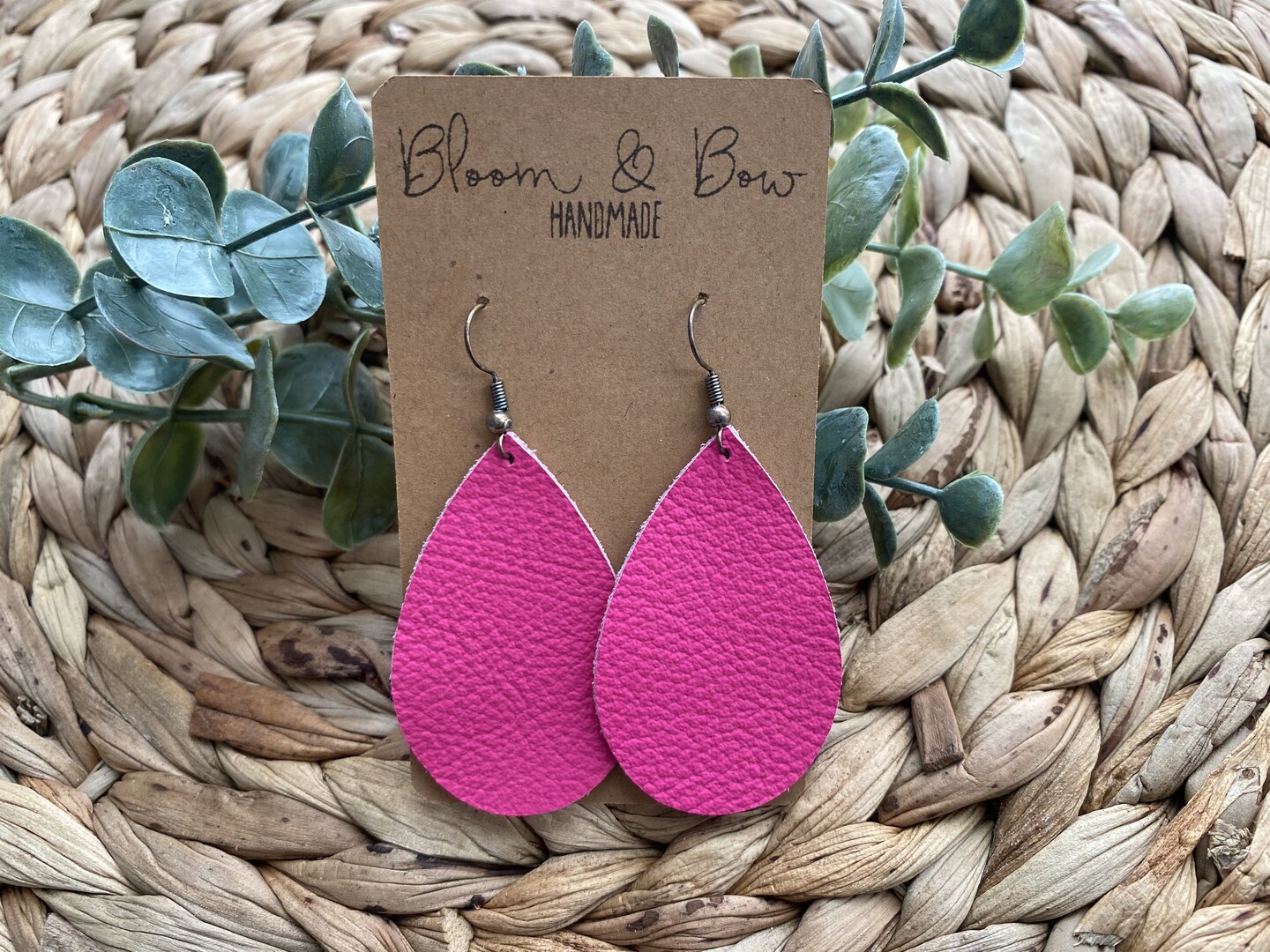 Designer Pink Colour Alloy And Copper Latest Earrings for women - Zakarto